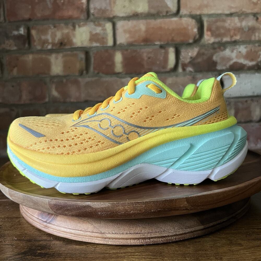 Saucony Hurricane 25 Stability Max Cushion Sunrise Citron Running Shoes Womens 5
